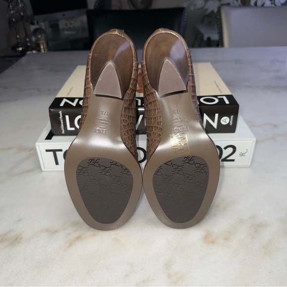 New Fendi 37.5 Brown Croc-Embossed Leather FF Motif Chelsea Boots - Picture 9 of 12